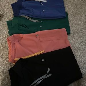 FIGS Yola Skinny scrub pants. MEDIUM-Petite